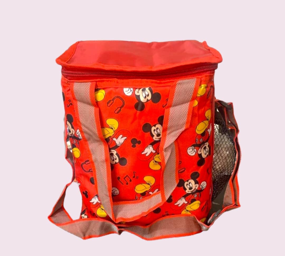 6fedde5d-d0ee-4f68-a0f0-7ebd6e993615 Lunch Bag - Image 1